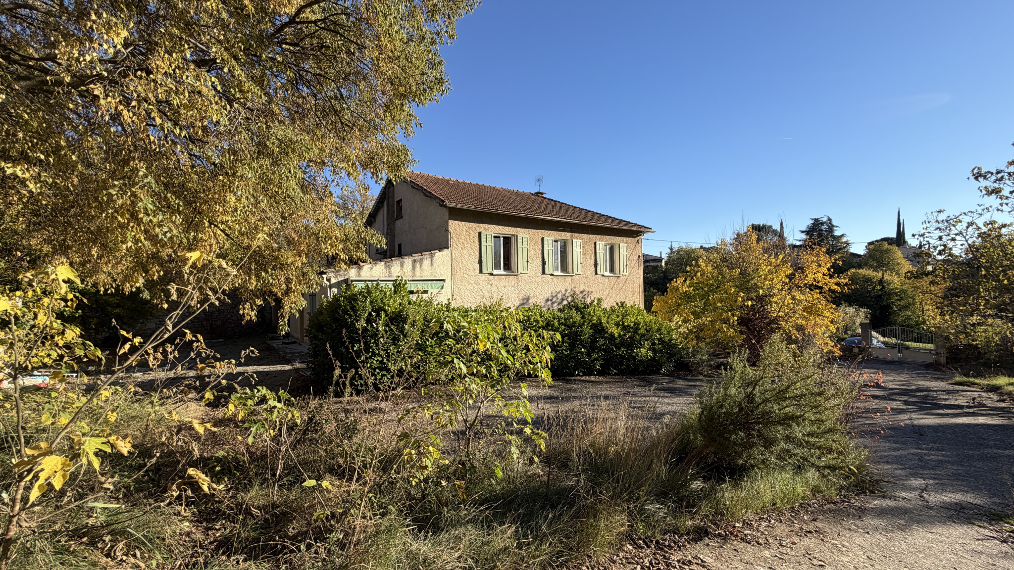 Gréoux-les-Bains 04800 – Vente maison/villa 10 pièces 6 chambres