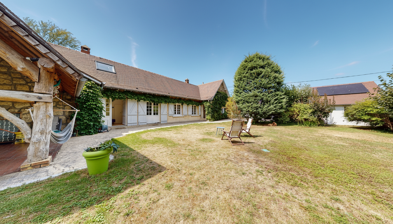NEAUPHLE LE CHÂTEAU, PROPRIETE D'EXCEPTION SUR 982M2 DE TERR